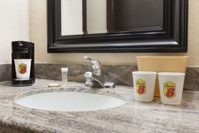 Super 8 by Wyndham Austin University/Downtown Area