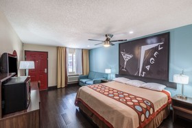 Super 8 by Wyndham Austin University/Downtown Area