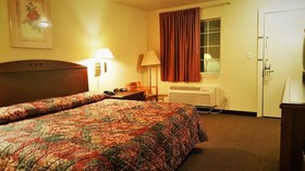 Cedar Creek Inn