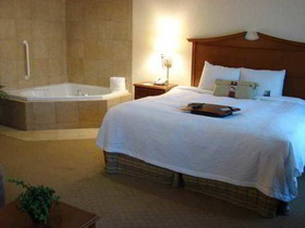 Hampton Inn & Suites College Station/US 6-East Bypass