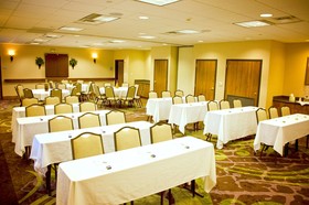 Hampton Inn & Suites College Station/US 6-East Bypass