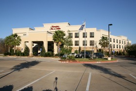 Hampton Inn & Suites College Station/US 6-East Bypass