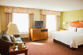 Hampton Inn & Suites College Station/US 6-East Bypass