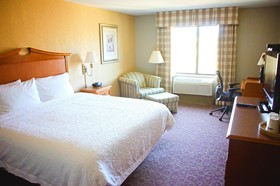 Hampton Inn & Suites College Station/US 6-East Bypass