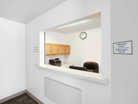 WoodSpring Suites Conroe