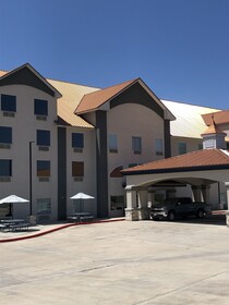 FairBridge Inn & Suites Cuero