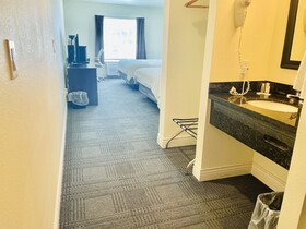 FairBridge Inn & Suites Cuero