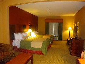 Best Western Plus Denton Inn & Suites