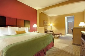 Best Western Plus Denton Inn & Suites