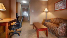 Best Western Plus Denton Inn & Suites