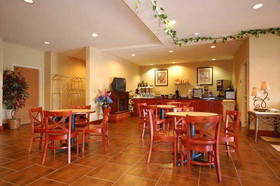 Best Western Plus Denton Inn & Suites