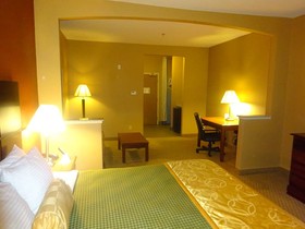 Best Western Plus Denton Inn & Suites