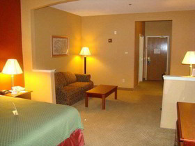 Best Western Plus Denton Inn & Suites