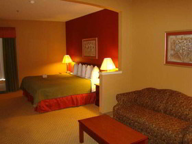 Best Western Plus Denton Inn & Suites