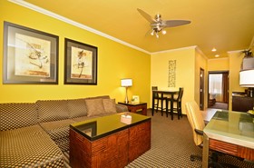 Best Western Plus Christopher Inn & Suites