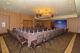 Best Western Plus Christopher Inn & Suites