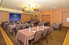 Best Western Plus Christopher Inn & Suites