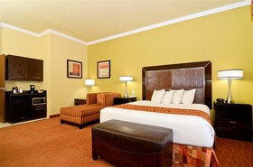Best Western Plus Christopher Inn & Suites