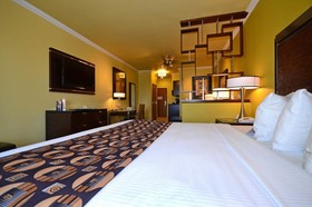 Best Western Plus Christopher Inn & Suites