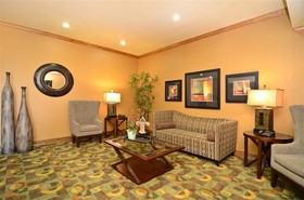 Best Western Plus Christopher Inn & Suites