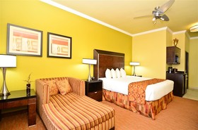 Best Western Plus Christopher Inn & Suites