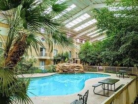 Atrium West Inn