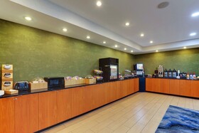 Fairfield Inn & Suites Fort Worth I-30 West Near NAS JRB