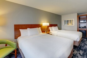 Fairfield Inn & Suites Fort Worth I-30 West Near NAS JRB