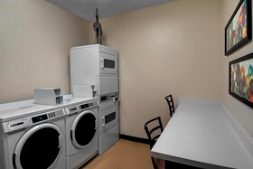 Fairfield Inn & Suites Fort Worth I-30 West Near NAS JRB