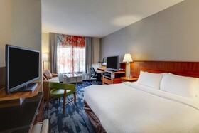 Fairfield Inn & Suites Fort Worth I-30 West Near NAS JRB