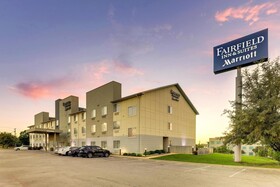 Fairfield Inn & Suites Fort Worth I-30 West Near NAS JRB