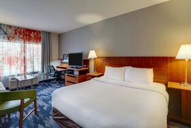Fairfield Inn & Suites Fort Worth I-30 West Near NAS JRB
