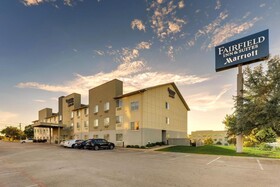 Fairfield Inn & Suites Fort Worth I-30 West Near NAS JRB