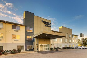 Fairfield Inn & Suites Fort Worth I-30 West Near NAS JRB