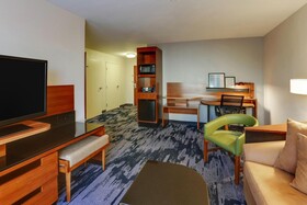 Fairfield Inn & Suites Fort Worth I-30 West Near NAS JRB