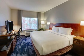 Fairfield Inn & Suites Fort Worth I-30 West Near NAS JRB