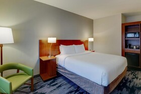 Fairfield Inn & Suites Fort Worth I-30 West Near NAS JRB