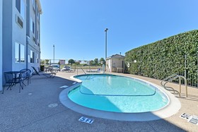 Microtel Inn & Suites by Wyndham Ft. Worth North/At Fossil