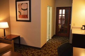 Best Western Plus Hobby Airport Inn & Suites
