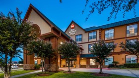 Best Western Plus Hobby Airport Inn & Suites