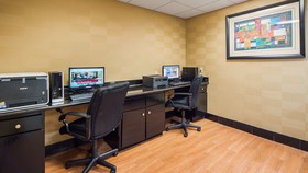 Best Western Plus Northwest Inn & Suites