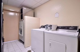Best Western Plus Northwest Inn & Suites