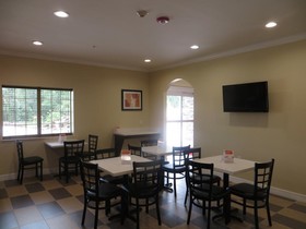 Econo Lodge Inn & Suites Houston NW-Cy-Fair
