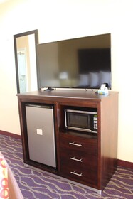 Express Inn & Suites