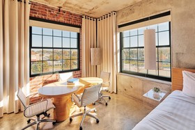 NYLO Las Colinas Hotel, Tapestry Collection by Hilton