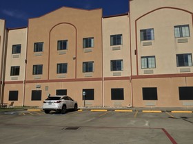 Days Inn by Wyndham Kemah