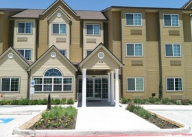 Microtel Inn & Suites by Wyndham Kenedy