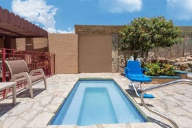 DoubleTree by Hilton Laredo
