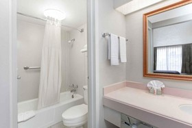 Super 8 by Wyndham Longview/North