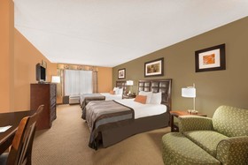 Holiday Inn Express & Suites Longview North